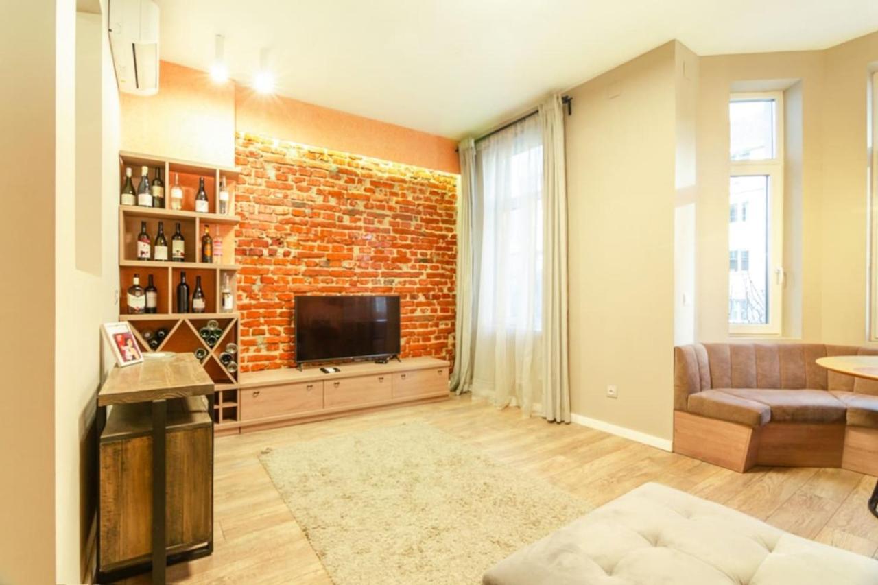 Daire 1 Bedroom Wine Journey